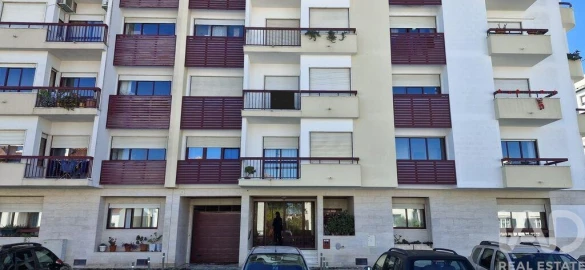 Apartamento T3 para Venda em Romeira e Várzea