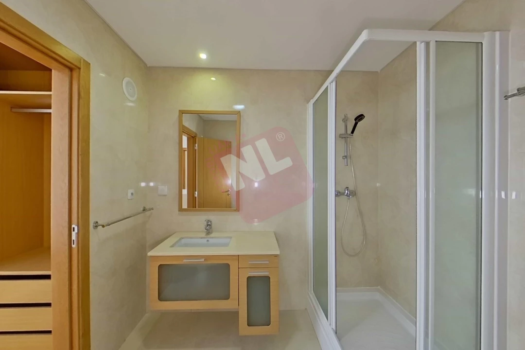 Apartamento T3 para Arrendamento em Odivelas Foto 34