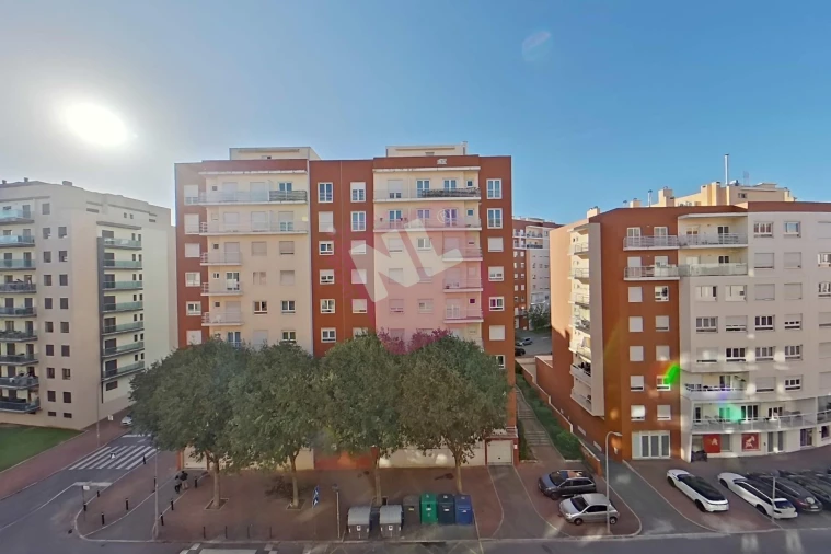 Apartamento T3 para Arrendamento em Odivelas Foto 36