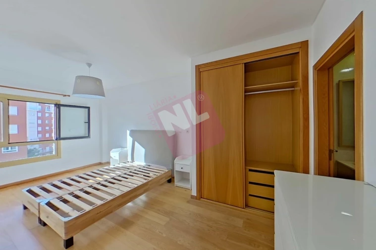Apartamento T3 para Arrendamento em Odivelas Foto 29