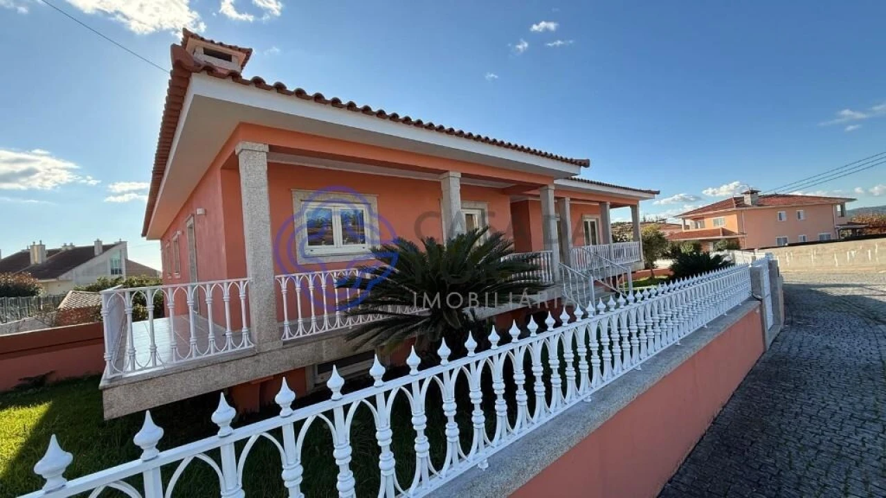 Moradia T3 para Venda em Nine Foto 7