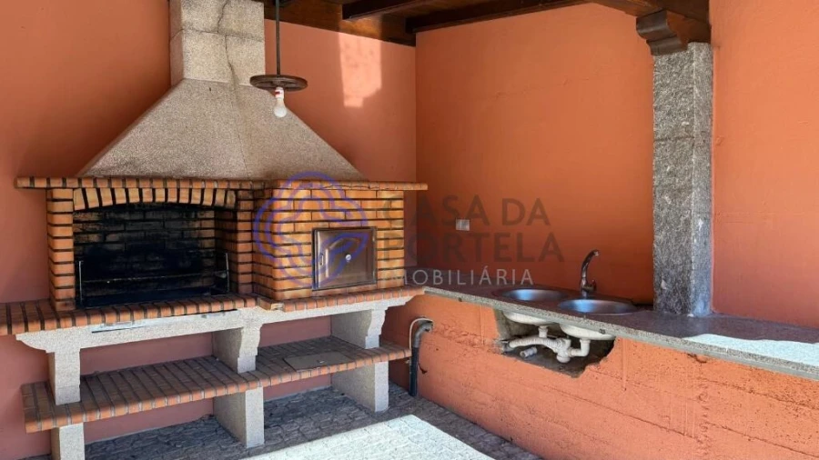 Moradia T3 para Venda em Nine Foto 23