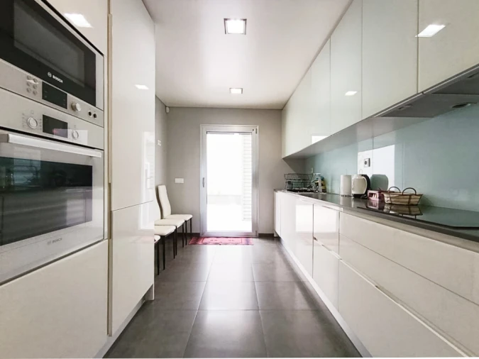 Apartamento T2 para Arrendamento em Santo Antonio dos Olivais Foto 3