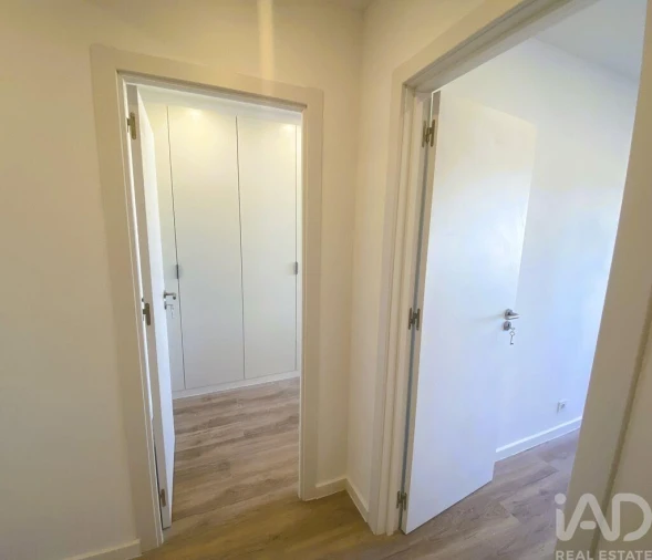 Apartamento T2 para Venda em Santa Iria de Azoia, São João da Talha e Bobadela Foto 11