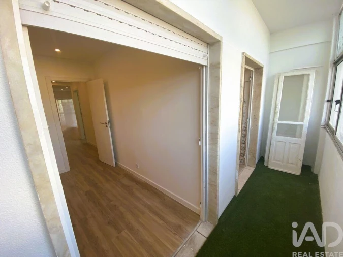 Apartamento T2 para Venda em Santa Iria de Azoia, São João da Talha e Bobadela Foto 13