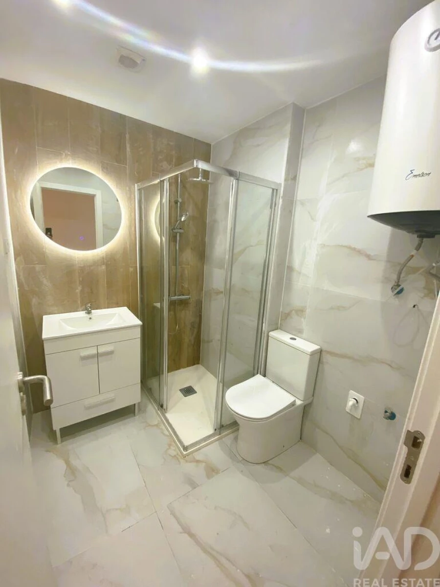 Apartamento T2 para Venda em Santa Iria de Azoia, São João da Talha e Bobadela Foto 6