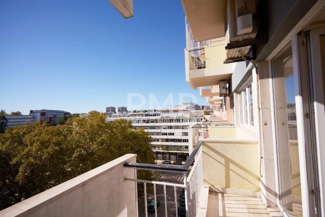 Apartamento T3 para Arrendamento em Lumiar Foto 15