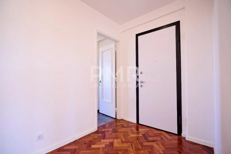 Apartamento T3 para Arrendamento em Lumiar Foto 10