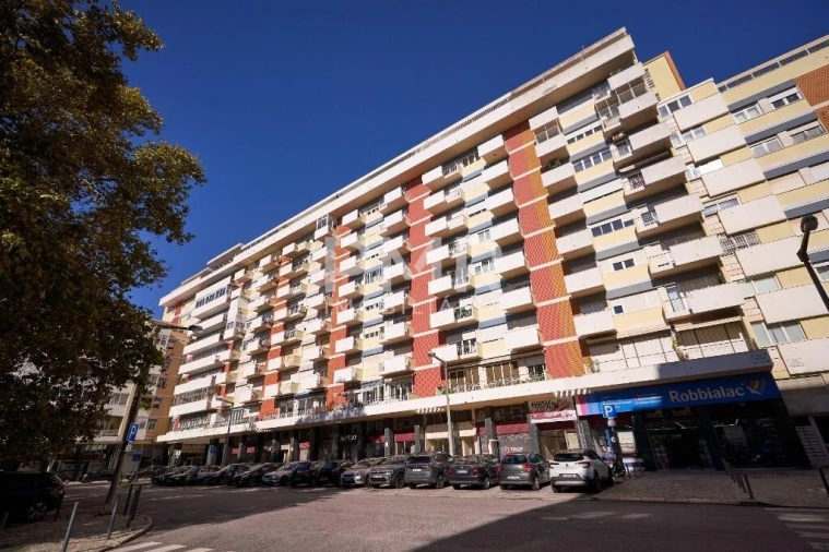 Apartamento T3 para Arrendamento em Lumiar Foto 25