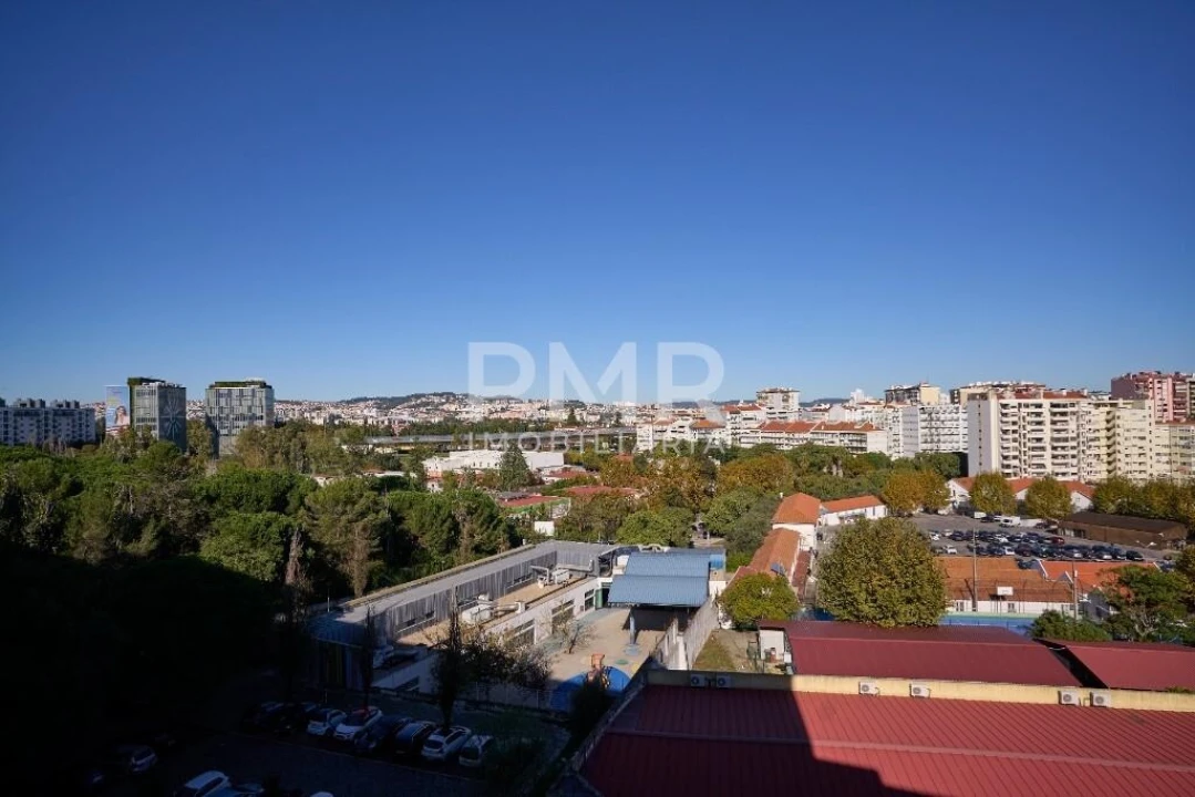 Apartamento T3 para Arrendamento em Lumiar Foto 8