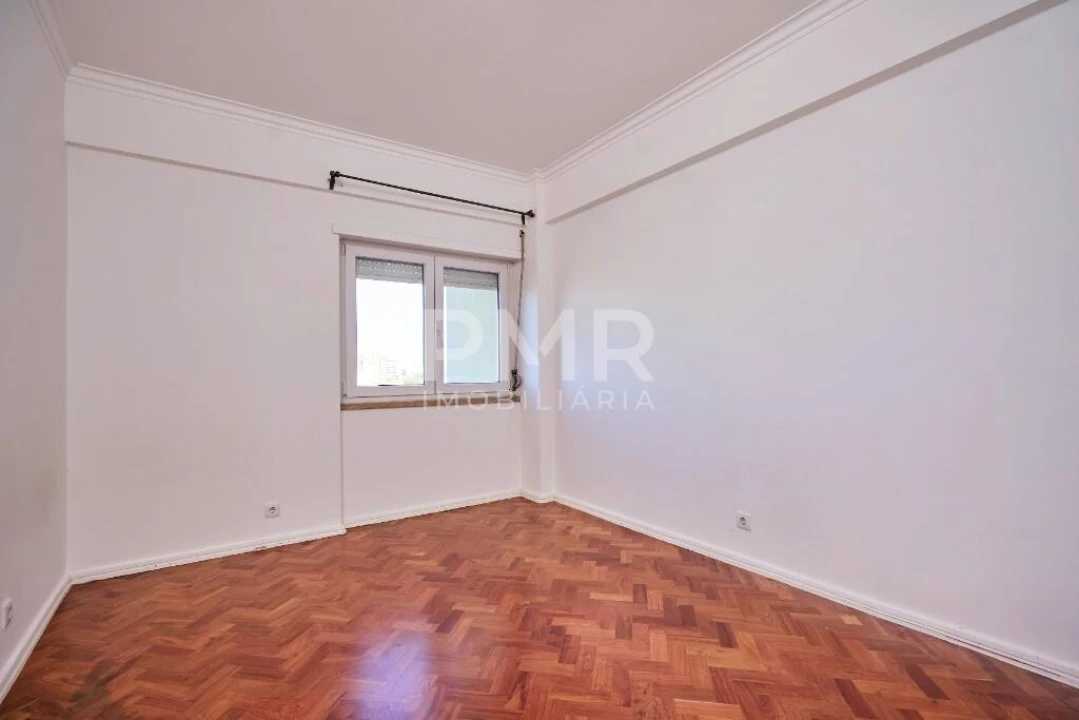 Apartamento T3 para Arrendamento em Lumiar Foto 22