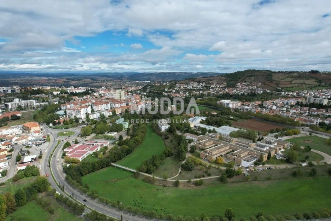 Apartamento para Venda em Sé, Santa Maria e Meixedo Foto 5