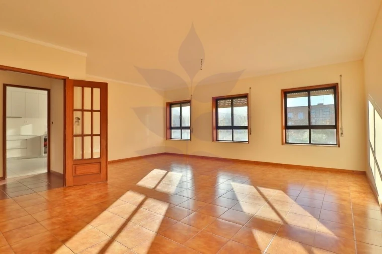 Apartamento T3 para Venda em Nogueira, Fraião e Lamaçães Foto 2