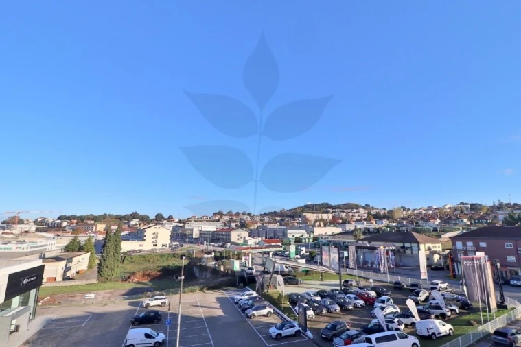 Apartamento T3 para Venda em Nogueira, Fraião e Lamaçães Foto 18