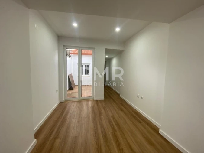 Apartamento T2 para Venda em Benavente Foto 14