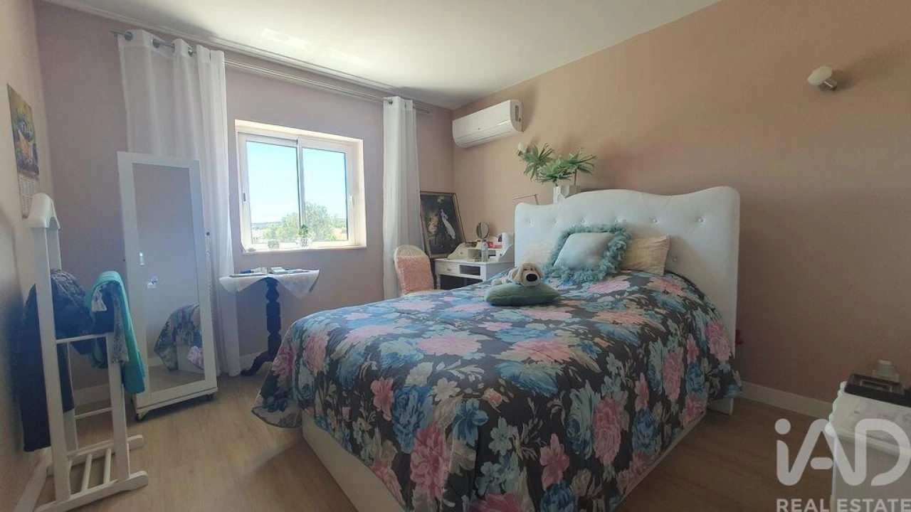 Moradia T4 para Venda em Bensafrim e Barão de São João Foto 19