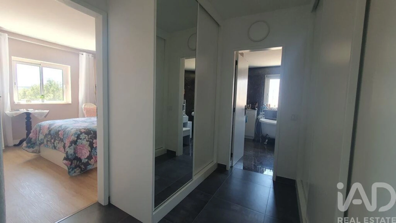 Moradia T4 para Venda em Bensafrim e Barão de São João Foto 17