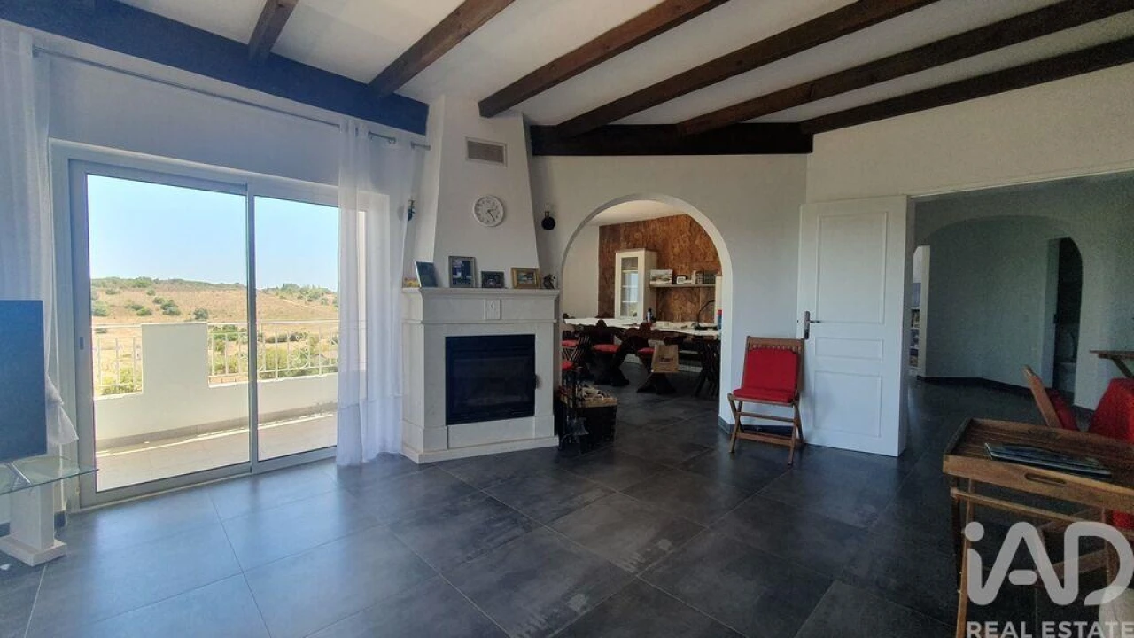 Moradia T4 para Venda em Bensafrim e Barão de São João Foto 5