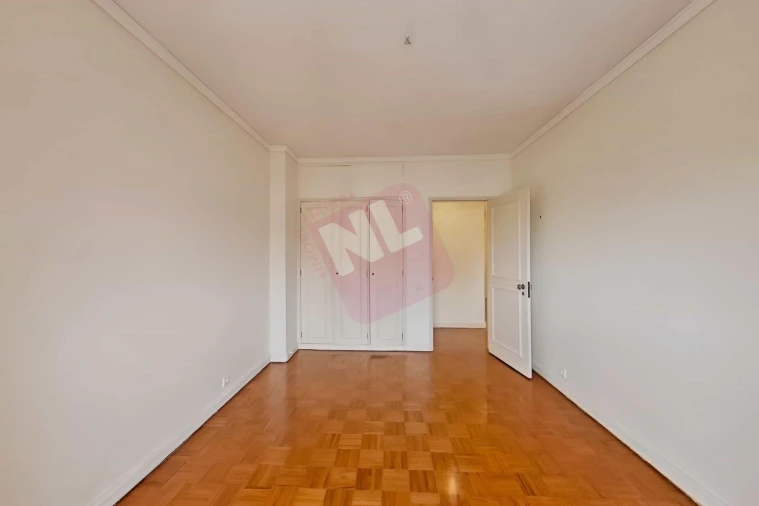 Apartamento T4 para Arrendamento em Lumiar Foto 45