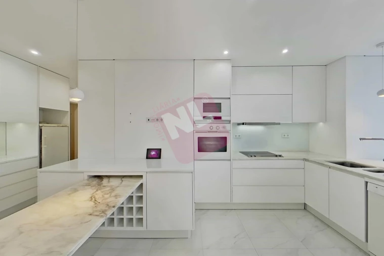 Apartamento T4 para Arrendamento em Lumiar Foto 18