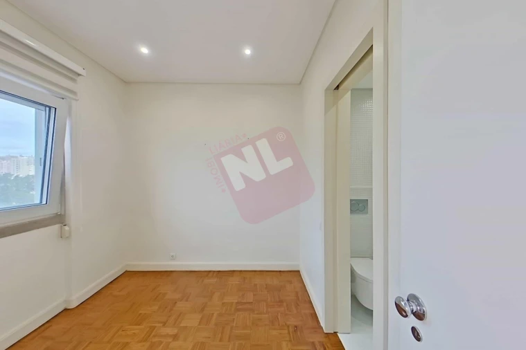 Apartamento T4 para Arrendamento em Lumiar Foto 23