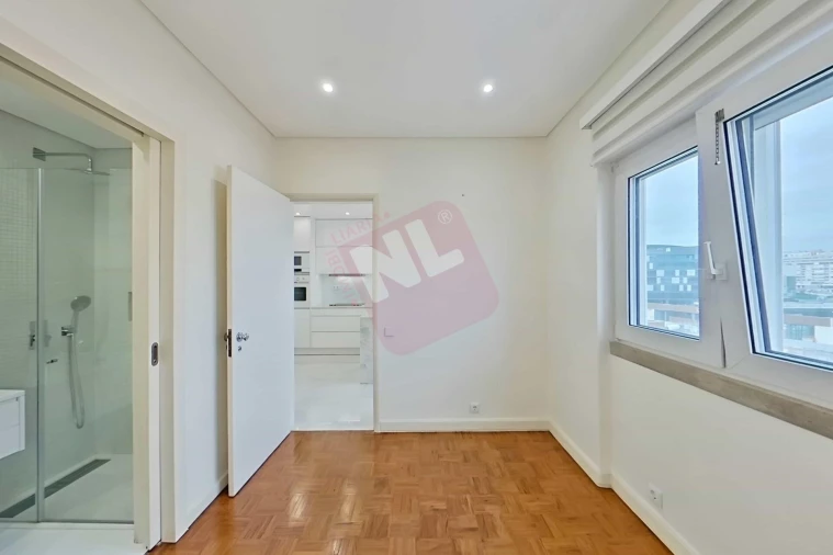 Apartamento T4 para Arrendamento em Lumiar Foto 25