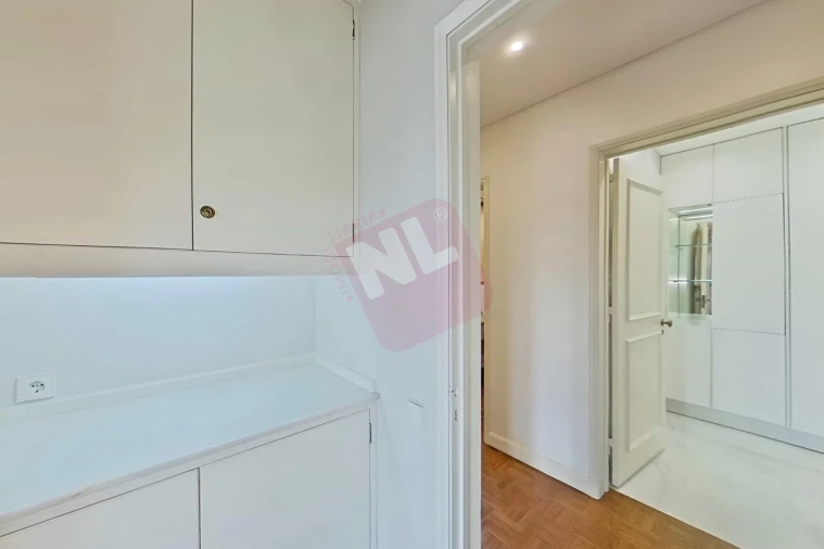 Apartamento T4 para Arrendamento em Lumiar Foto 15