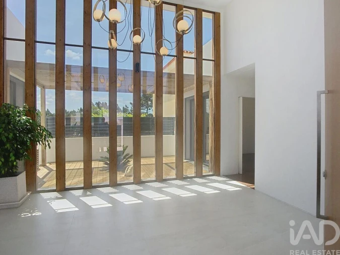 Moradia T4 para Venda em Silveira Foto 13