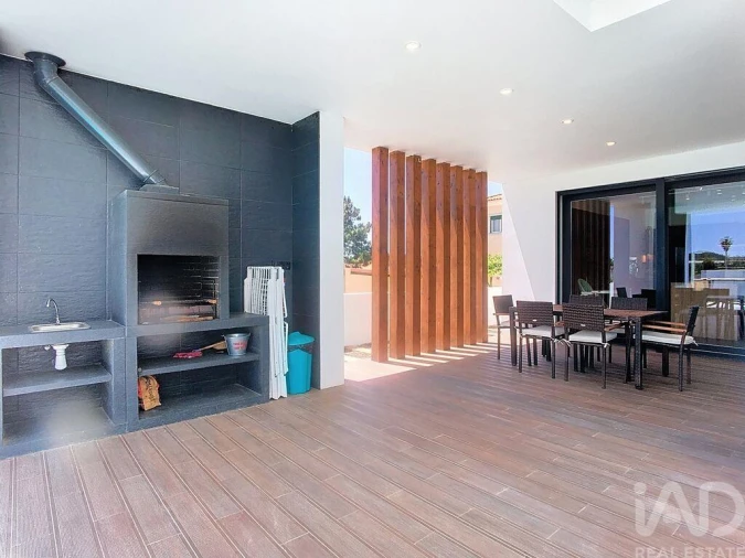 Moradia T4 para Venda em Silveira Foto 23