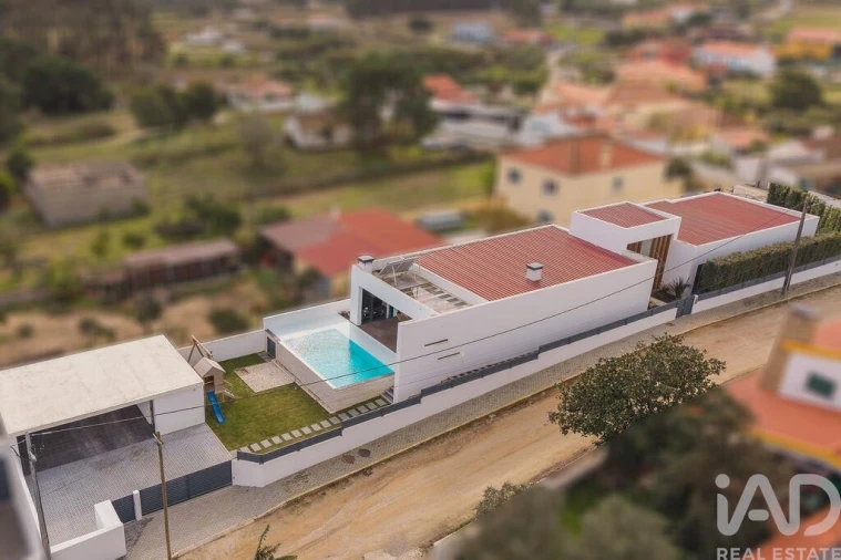 Moradia T4 para Venda em Silveira