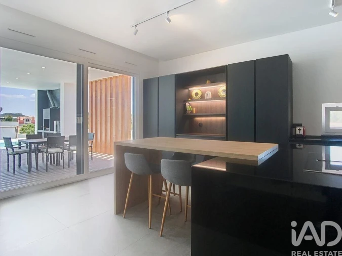 Moradia T4 para Venda em Silveira Foto 17