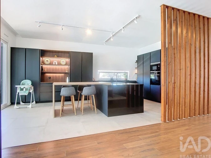 Moradia T4 para Venda em Silveira Foto 16