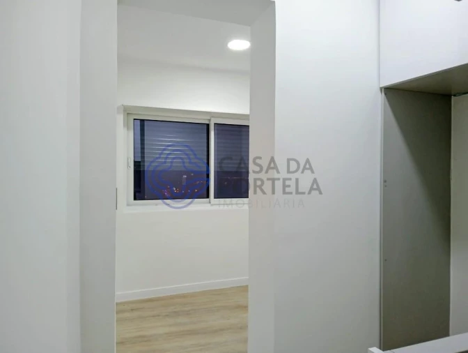 Apartamento T2 para Venda em Pedrouços Foto 9