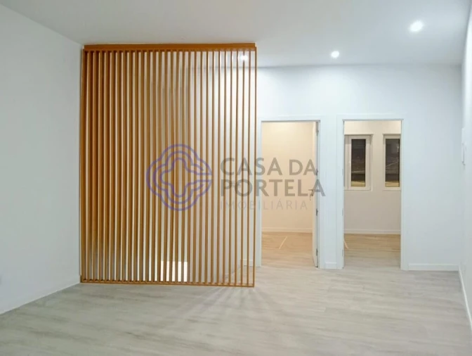 Apartamento T2 para Venda em Pedrouços Foto 4