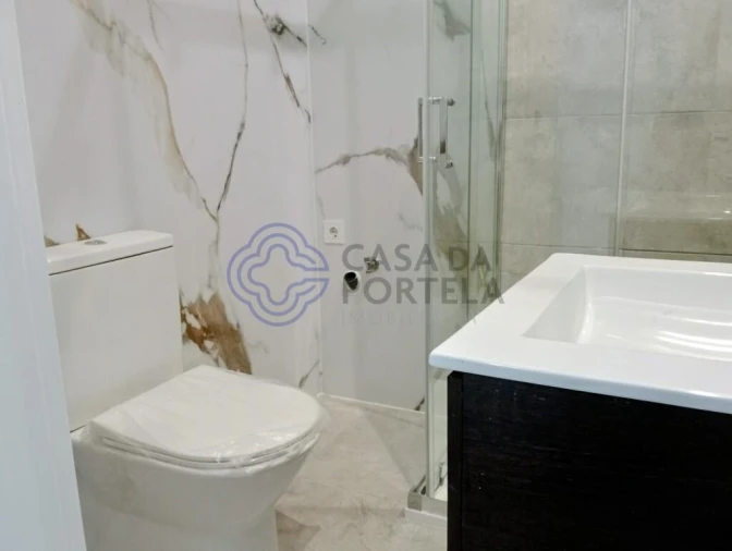 Apartamento T2 para Venda em Pedrouços Foto 5