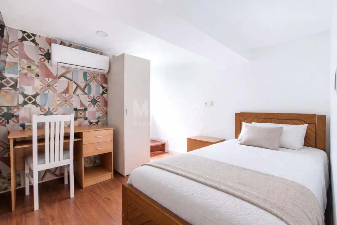 Prédio para Venda em Sé, Santa Maria e Meixedo Foto 1