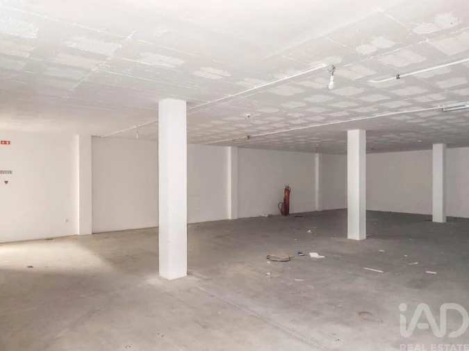 Loja para Venda em Marinha Grande Foto 9