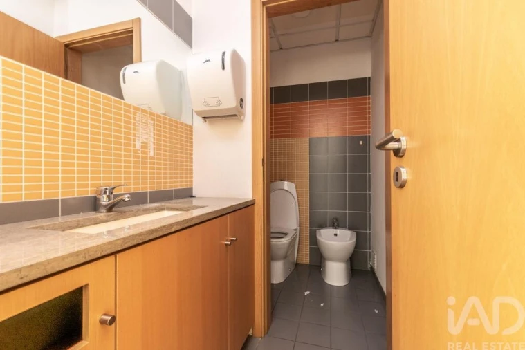 Loja para Venda em Marinha Grande Foto 4