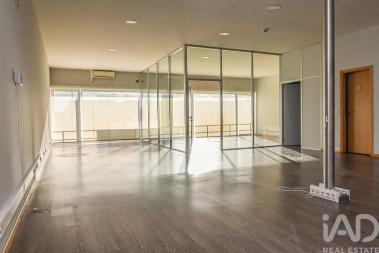 Loja para Venda em Marinha Grande Foto 2