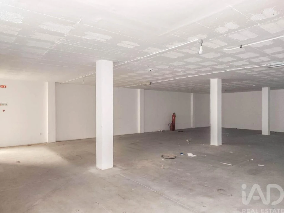 Loja para Venda em Marinha Grande Foto 9