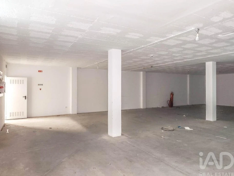 Loja para Venda em Marinha Grande Foto 8