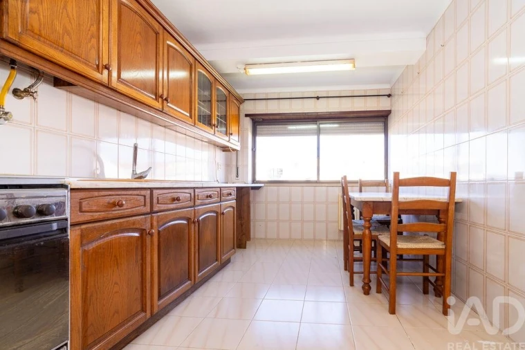 Apartamento T3 para Venda em Buarcos Foto 6