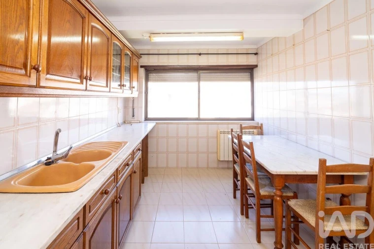 Apartamento T3 para Venda em Buarcos Foto 9