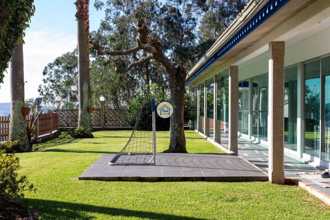 Moradia T5 para Venda em Moure Foto 10