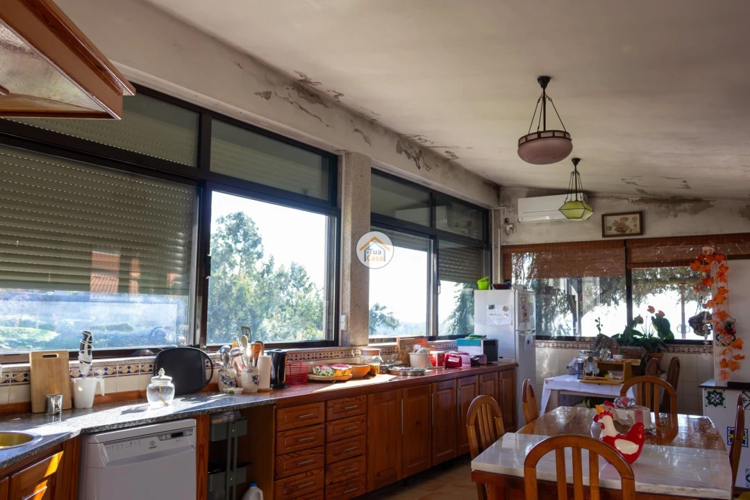 Moradia T5 para Venda em Moure Foto 38