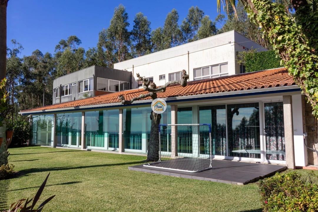 Moradia T5 para Venda em Moure Foto 7