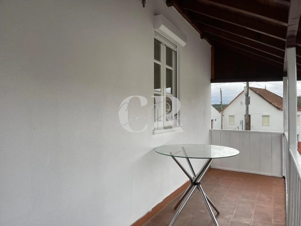 Moradia T2 para Venda em Mouronho Foto 4