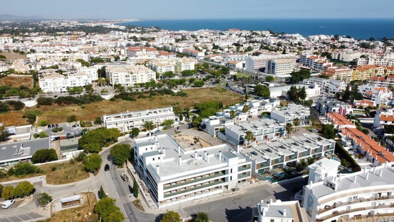 Apartamento T2 para Venda em Albufeira e Olhos de Água Foto 17