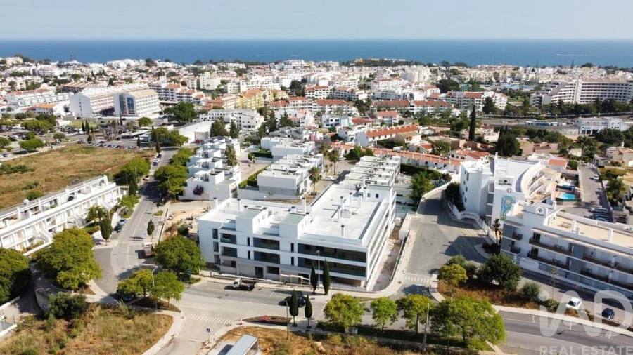 Apartamento T2 para Venda em Albufeira e Olhos de Água Foto 18