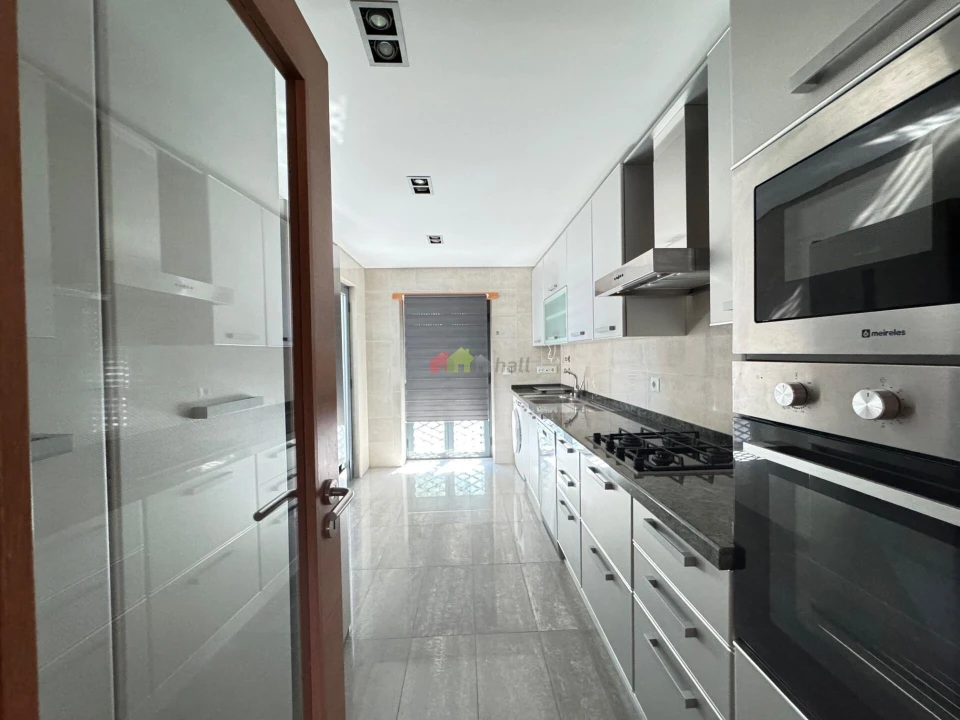 Apartamento T4 para Venda em Beja (Santiago Maior e São João Baptista) Foto 29